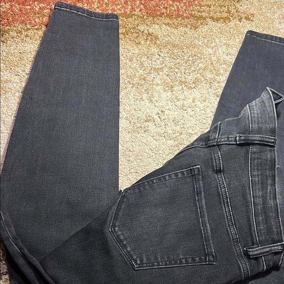 Zenana Black Distressed Skinny Jeans Women 30 never worn NWOT - Picture 5 of 9